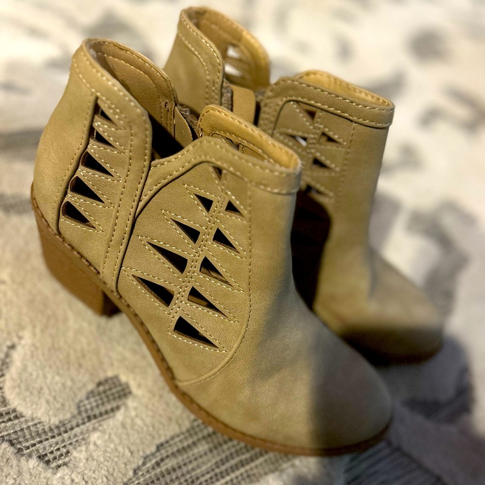 Girls Ankle Booties